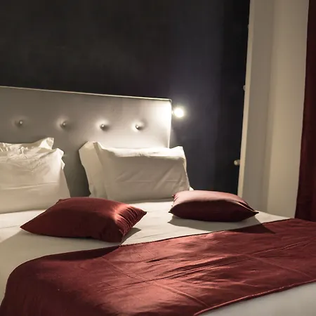 Couette-café Vatican 4*